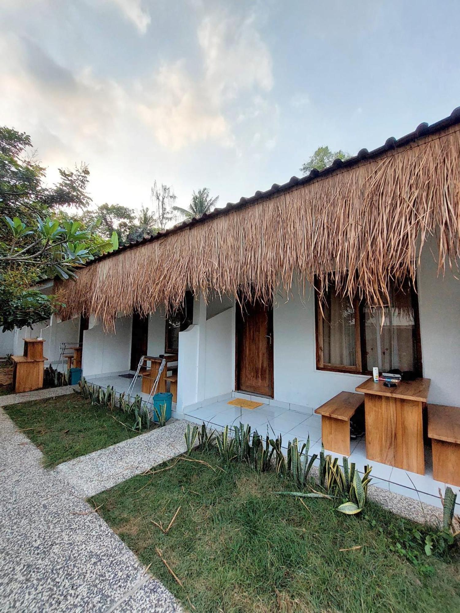 Tiga Spies Hostel Kuta  Exterior foto
