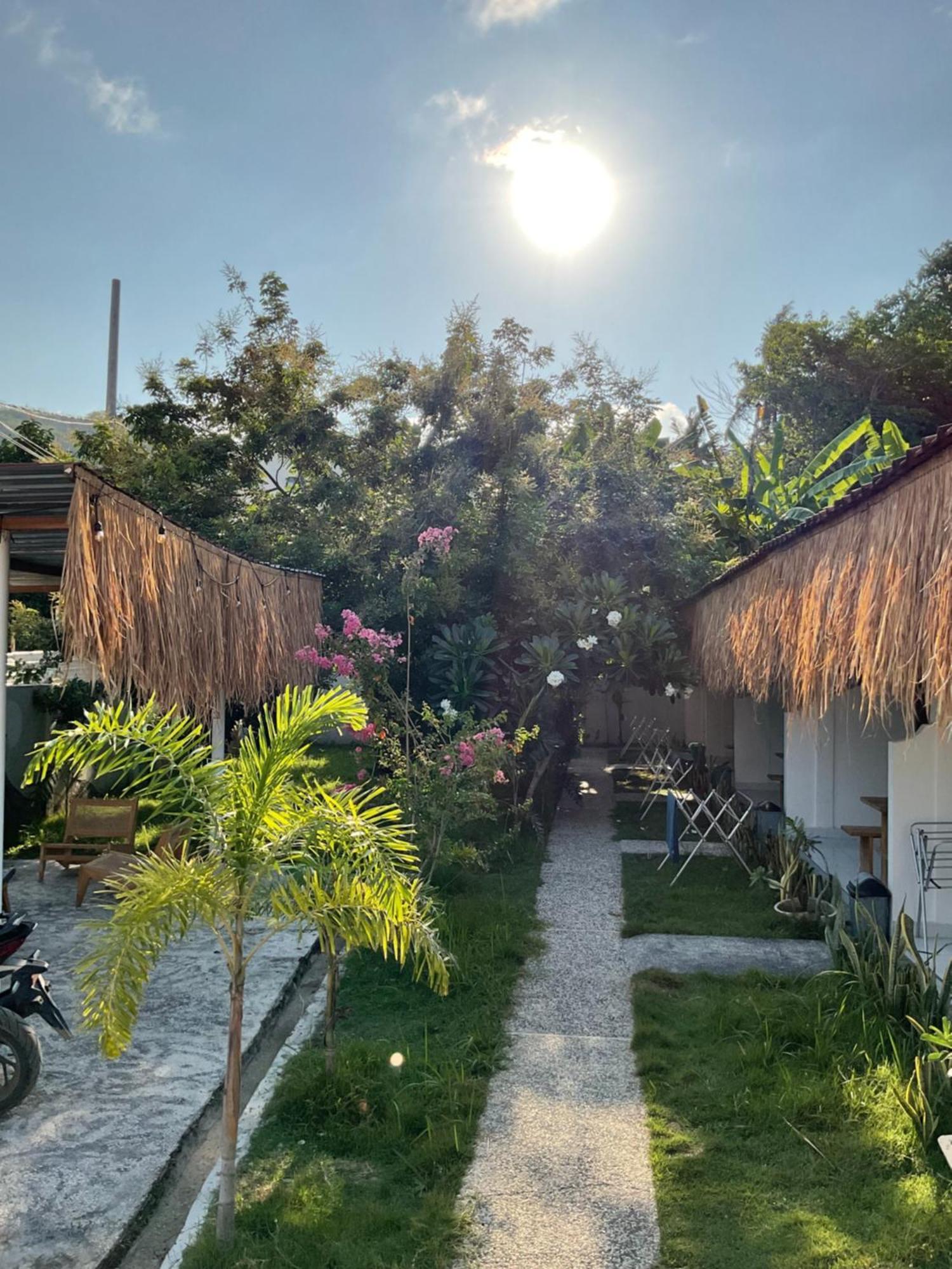 Tiga Spies Hostel Kuta  Exterior foto