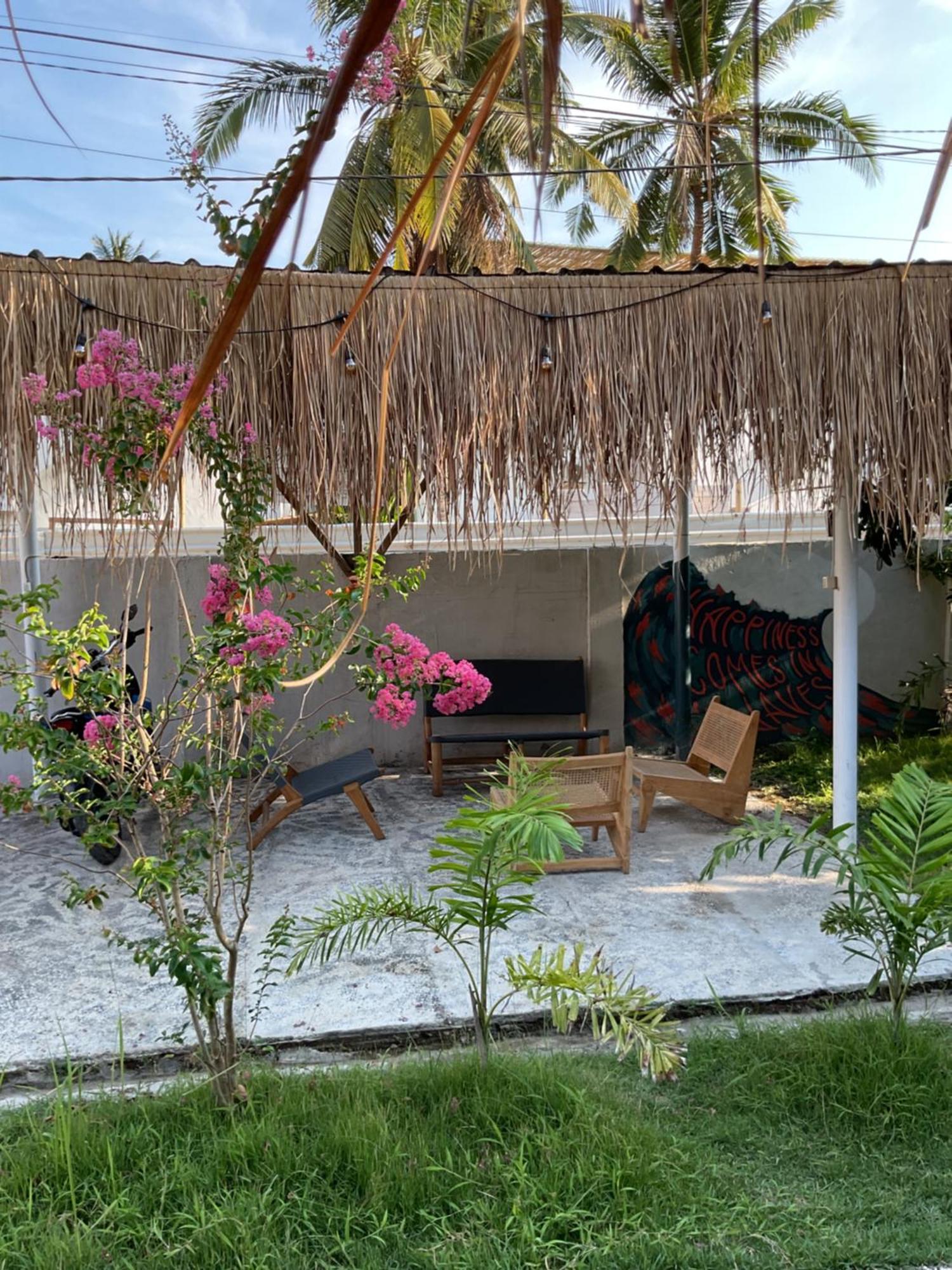 Tiga Spies Hostel Kuta  Exterior foto